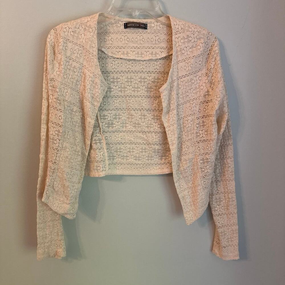 H.I.P. Happening In the Present Junior’s Medium Cream, Lace Bolero/Open Cardigan
